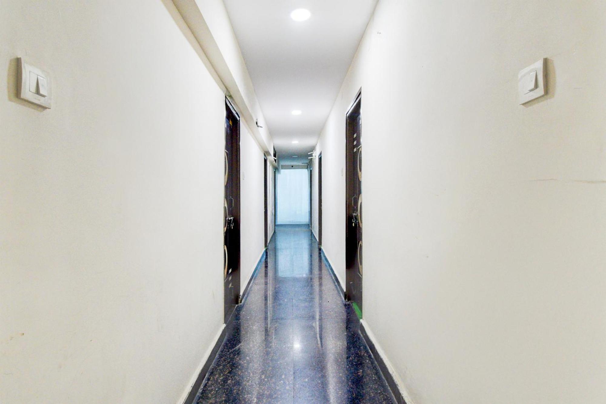 Super Hotel O Malkajgiri Maula Ali Екстериор снимка