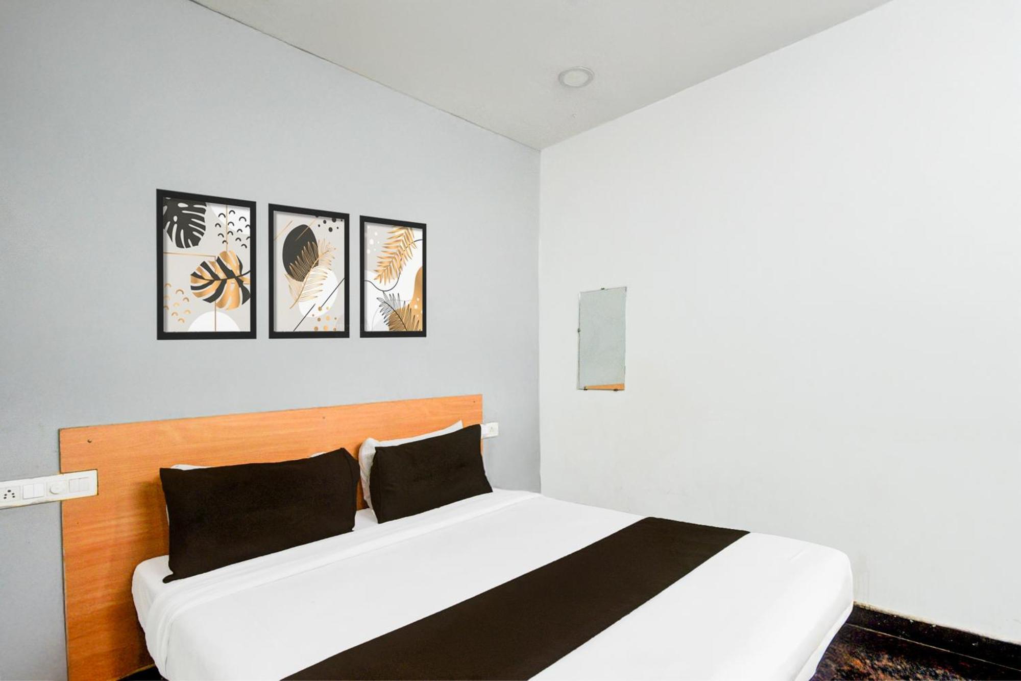 Super Hotel O Malkajgiri Maula Ali Екстериор снимка