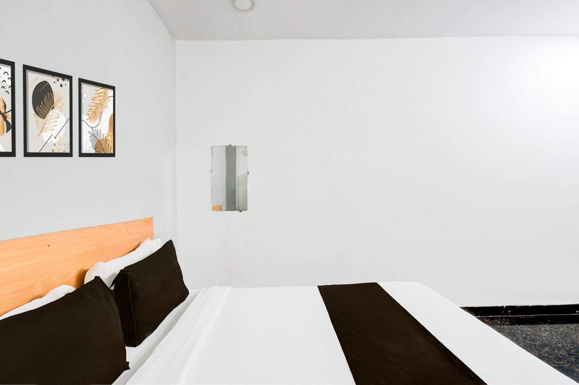 Super Hotel O Malkajgiri Maula Ali Екстериор снимка