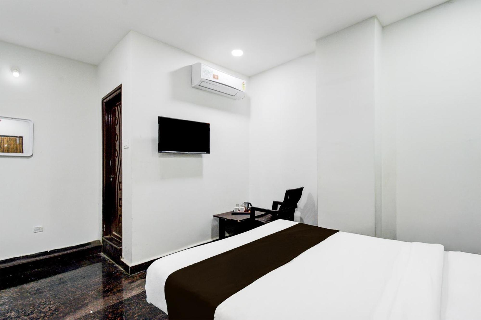 Super Hotel O Malkajgiri Maula Ali Екстериор снимка