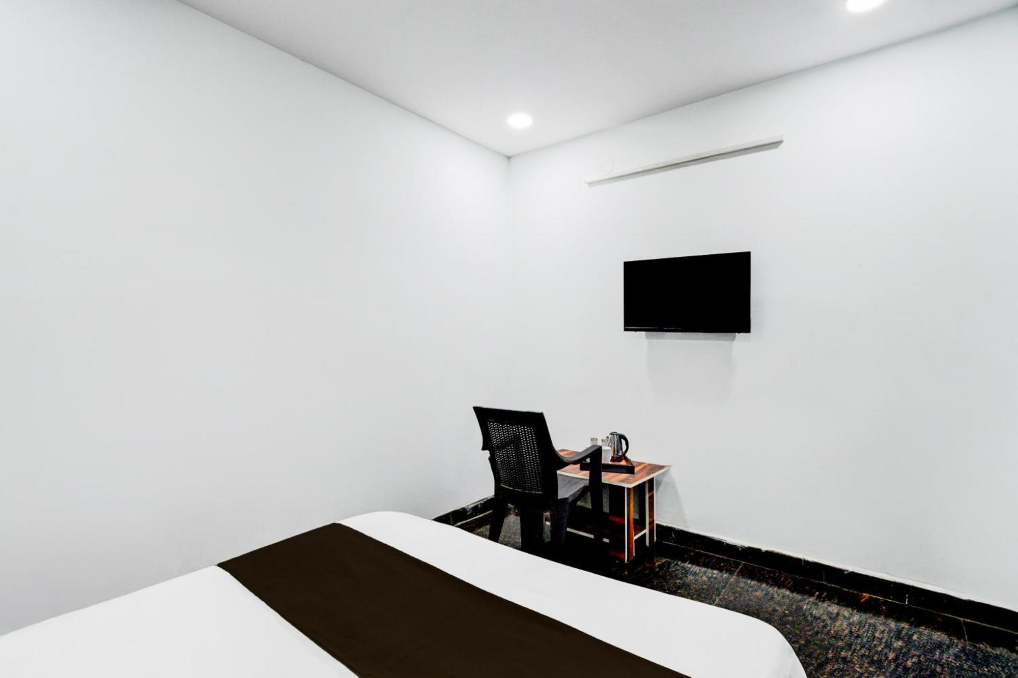 Super Hotel O Malkajgiri Maula Ali Екстериор снимка